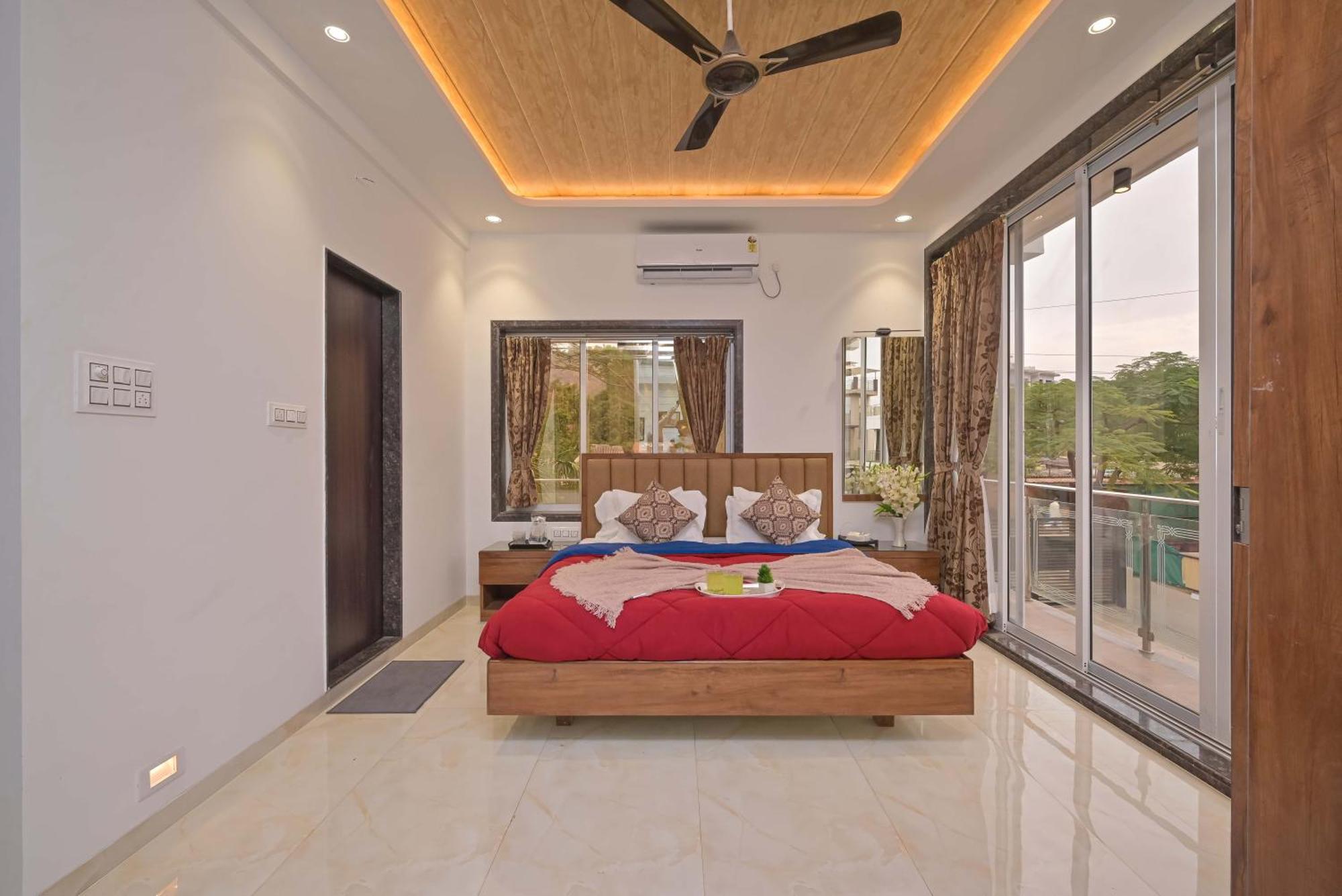 Azure Retreat Villa By Tropicana Stays Лонавала Экстерьер фото